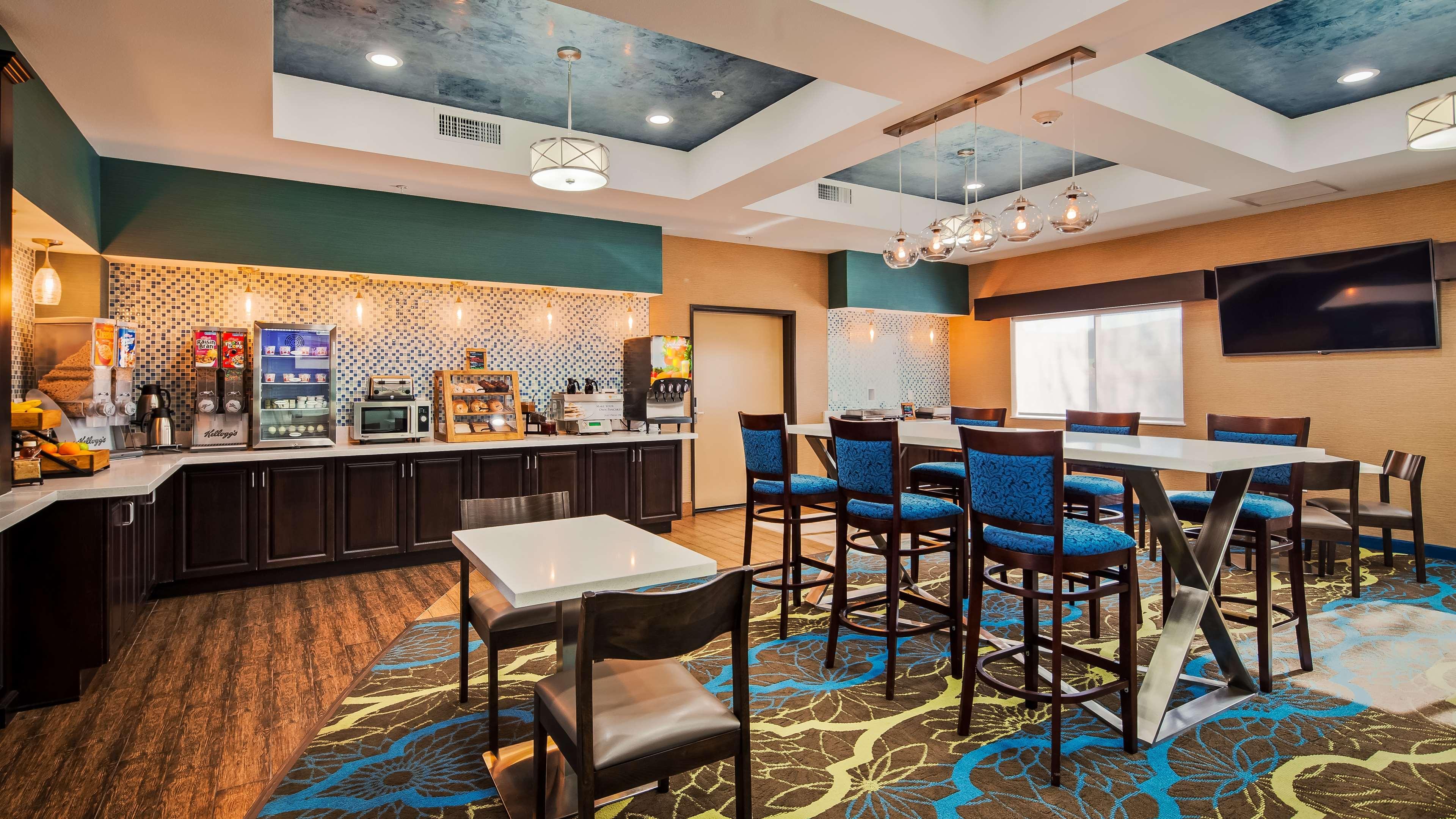 Best Western Plus Taft Inn Exterior photo